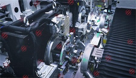 贏合科技短刀電芯裝配線亮劍！誰與爭鋒