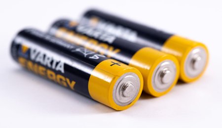 搶占行業(yè)發(fā)展機(jī)遇 璞泰來定增85億元擴(kuò)充負(fù)極材料和隔膜產(chǎn)能