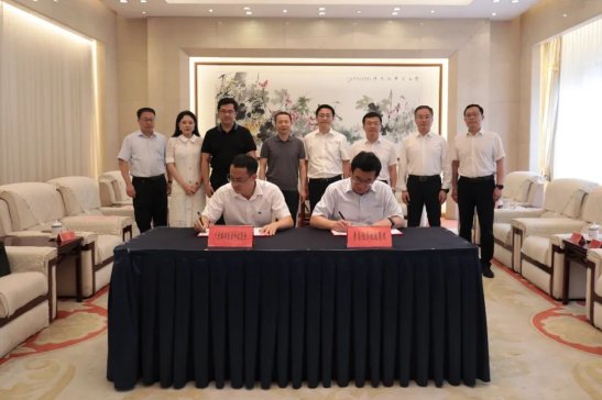 鵬輝能源鈉電大規(guī)模量產(chǎn)，簽訂北方最大鈉離子儲能電站示范項目合作協(xié)議