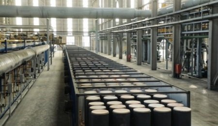 易成新能鋰離子電池負(fù)極材料產(chǎn)品成功“出海”！