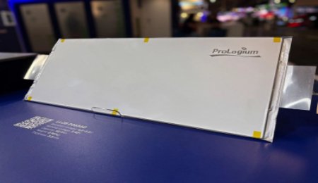 輝能科技：100%硅復合負極固態電池