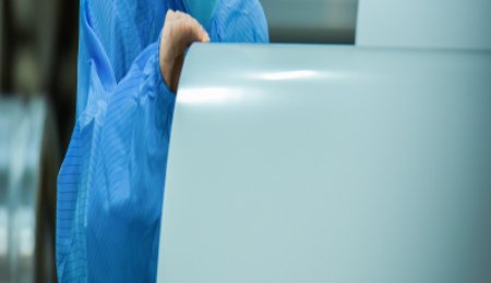 長陽科技：與中科院物理所開發固態電池復合膜